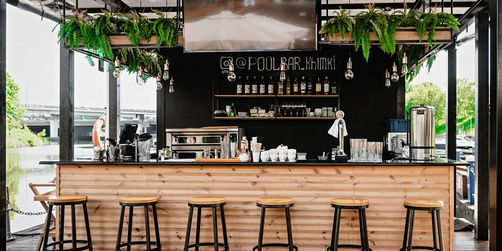 country-park-services-pool-bar