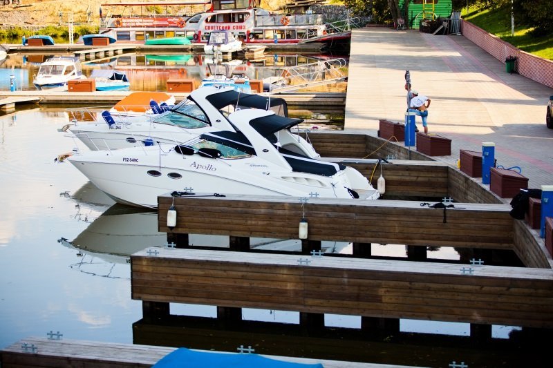 country-park-services-ship-beach