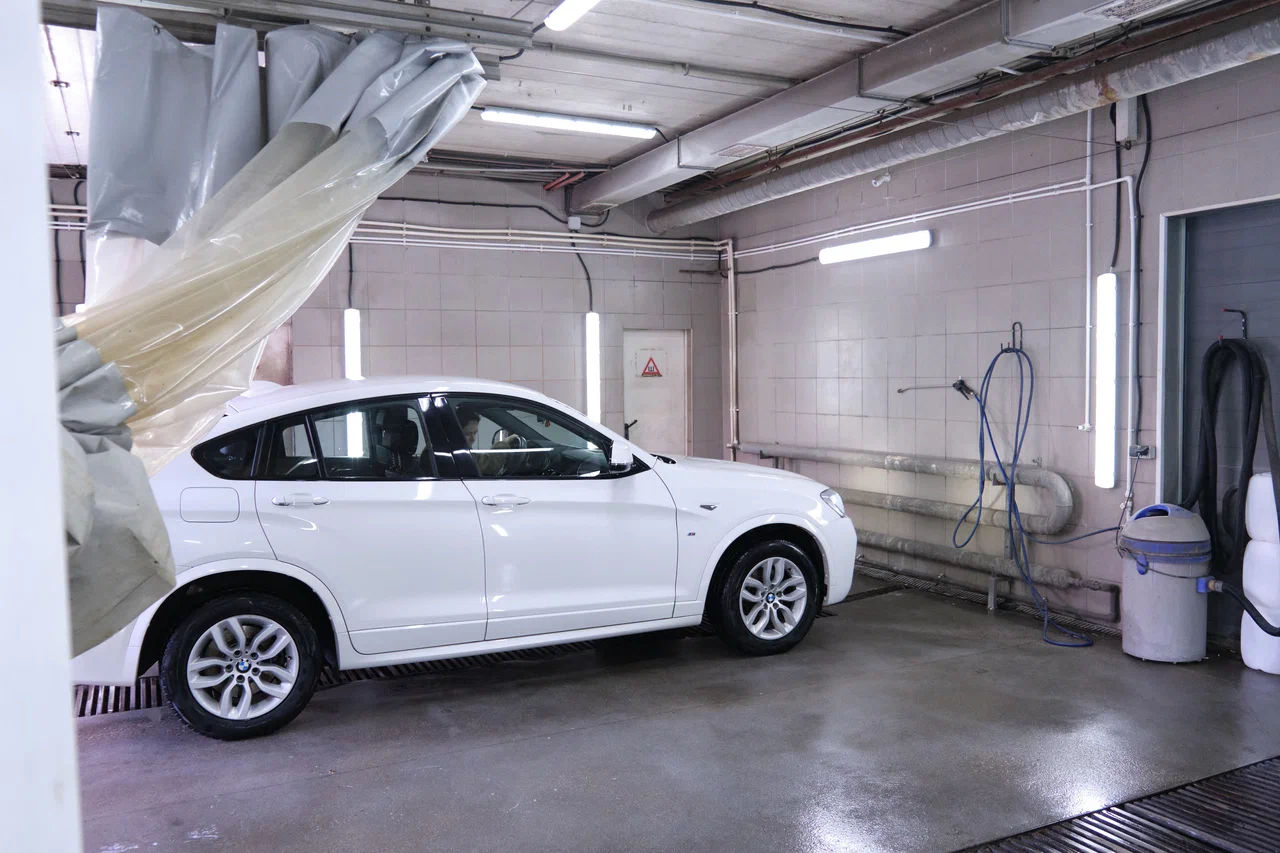 country-park-services-wash-car-in