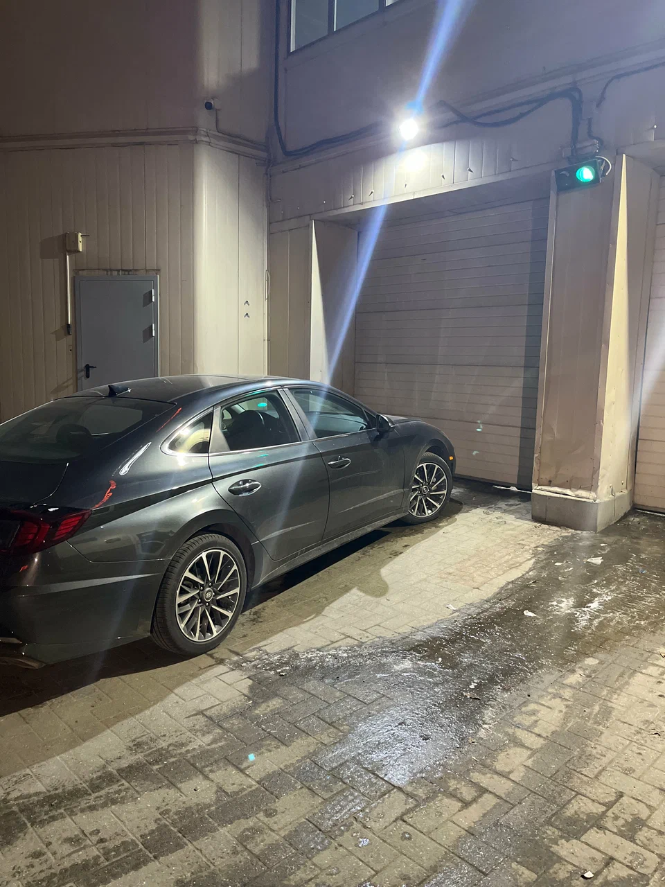 country-park-services-wash-car-outside2