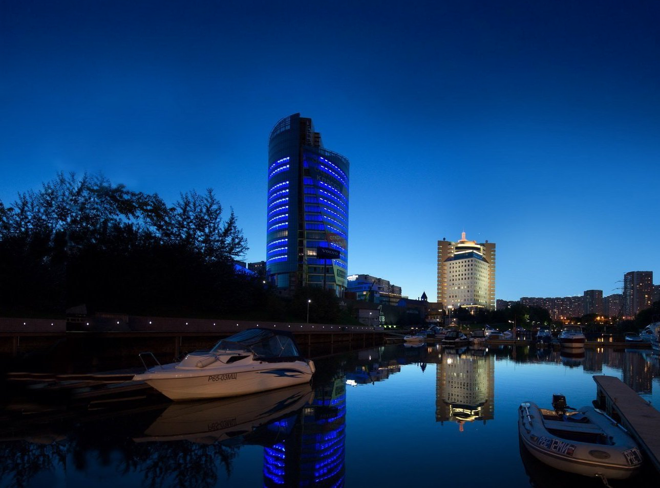 Фоновое изображение hero